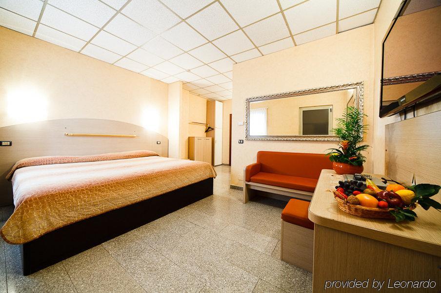 Motel Autosole Cornegliano Laudense Екстер'єр фото