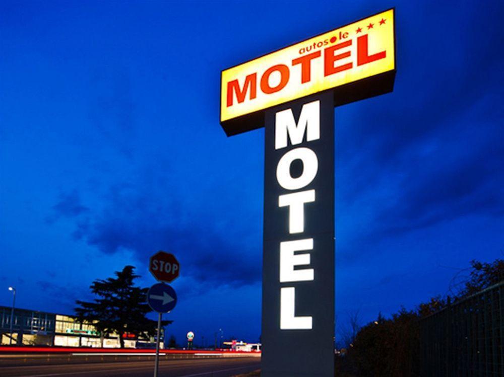 Motel Autosole Cornegliano Laudense Екстер'єр фото